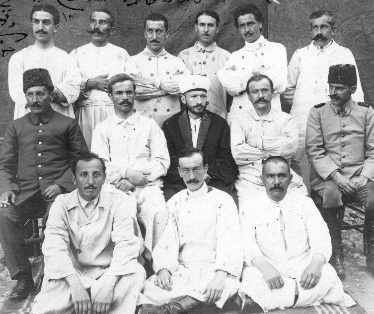 Yaralılara şifa dağıtan kahramanlar: 1915’li Tıbbiyeliler